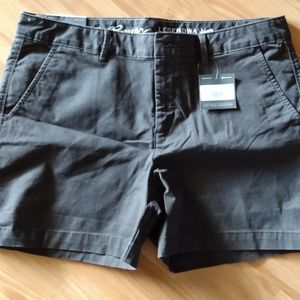 Eddie Bauer legend wash shorts....ladies